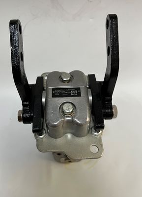 PC200-7 Komatsu Stroke Control Valve , 702-16-01861 Hydraulic Foot Pedal Valve